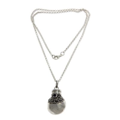 Amethyst pendant necklace