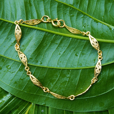 Folk Art-Inspired Polished 18k Gold-Plated Link Bracelet
