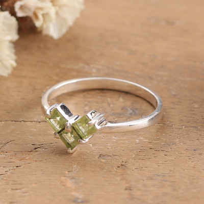 Heart-Themed Silver Band Ring with Three Square Peridot Gems