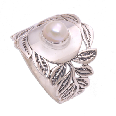 Leaf Motif Cultured Pearl Cocktail Ring from Bali