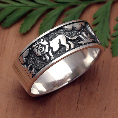 Lion-Themed Polished Sterling Silver Band Ring