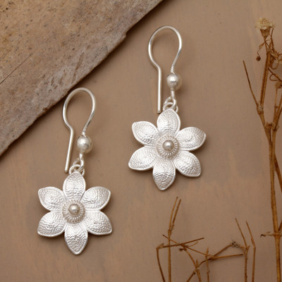 Jasmine-Shaped Filigree Matte Silver Dangle Earrings