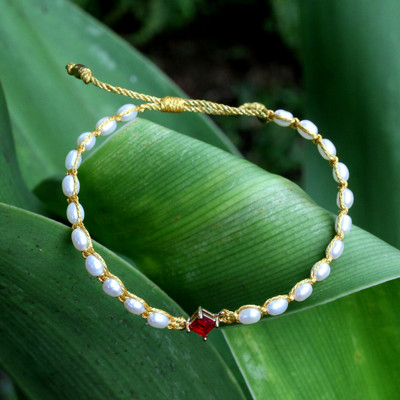 Gold-Accented Cultured Pearl Recycled Glass Pendant Bracelet