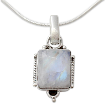 Moonstone pendant necklace