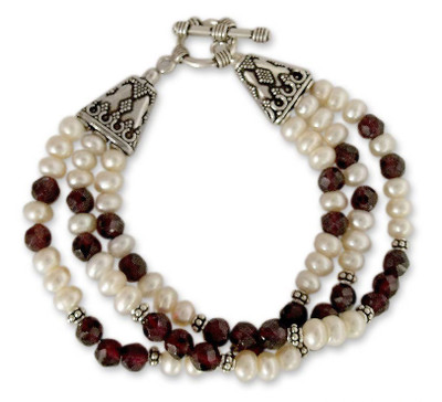 Pearl and garnet wristband bracelet