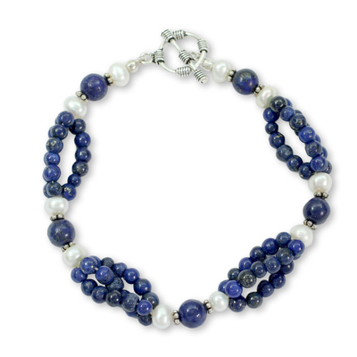 Lapis lazuli and pearl beaded bracelet