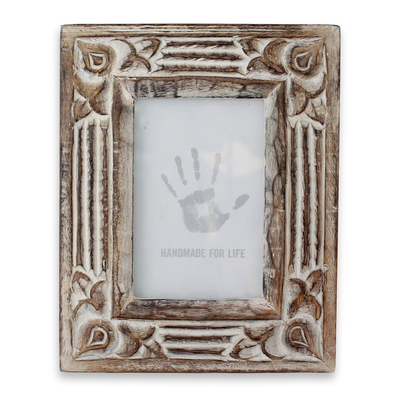 Hand Carved Wooden Photo Frame with Antiqued Finish (4x6)