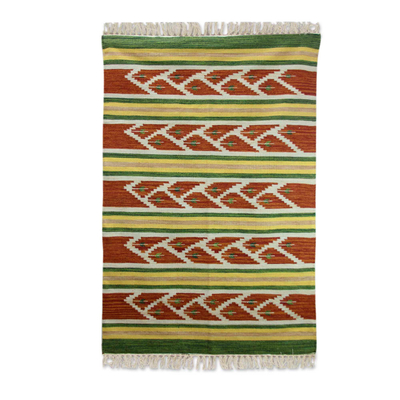 Handwoven Green and Orange Geometric Accent Rug (4 x 6.5)