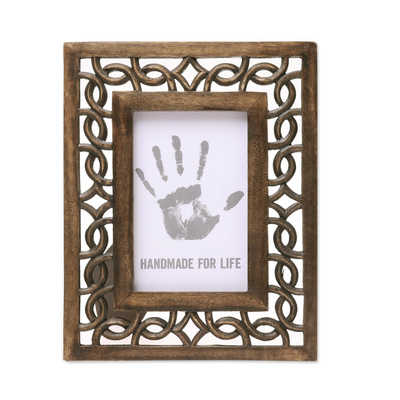 Wood Hand Carved Cutouts Rectangular Photo Frame (4x6)