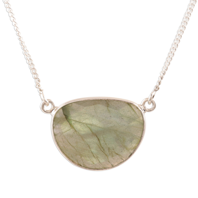 Natural Labradorite Pendant Necklace Crafted in India