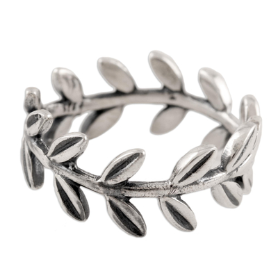 Sterling Silver Leaf-Motif Band Ring