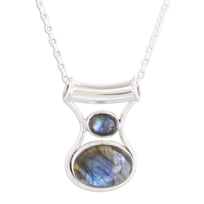 Sterling Silver Pendant Necklace with Natural Labradorite