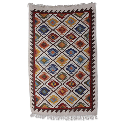 Diamond-Patterned Handloomed Wool Area Rug (3x5)