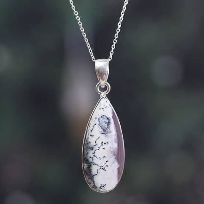 High-Polished Drop-Shaped Agate Pendant Necklace