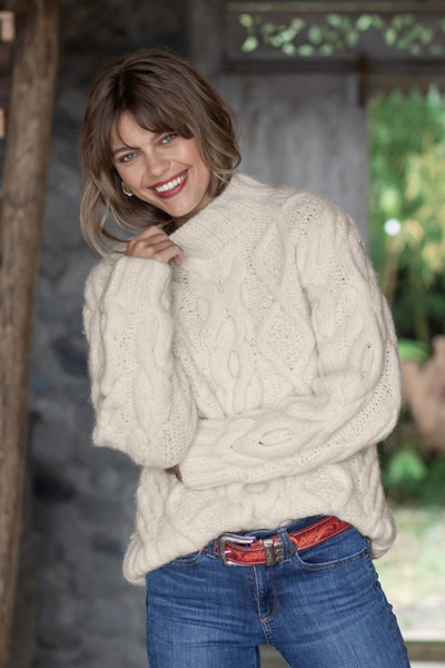 Knit Ivory Baby Alpaca and Wool Blend Pullover Sweater