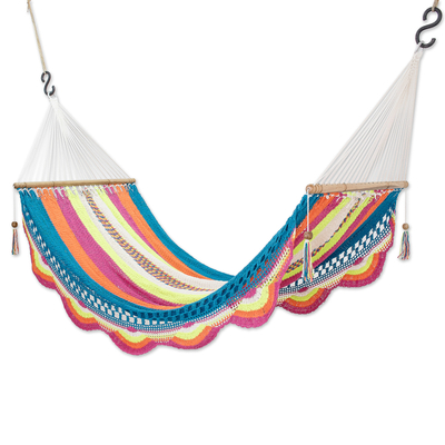 Handcrafted Cotton Rope Hammock in Colorful Hues (Single)