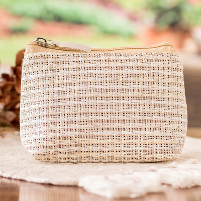 Costa Rican-Made Ecru Beige Coin Purse with Zipper Closure