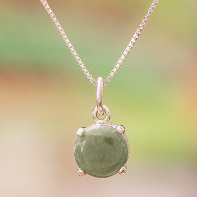 Classic Round Green Jade Sterling Silver Pendant Necklace