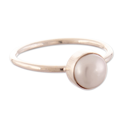 High Polished Modern White Cultured Pearl Single Stone Ring