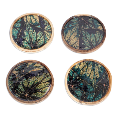 Set of 4 Green Leafy Patterned Round Neem Wood Coasters