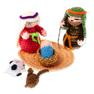 Hand Crocheted Nativity Scene (7 Pieces)