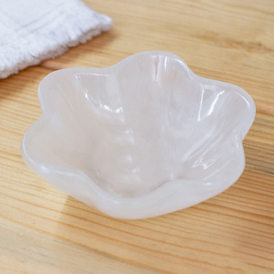 White Hand-Carved Natural Marble Six-Leaf Clover Catchall