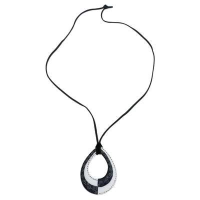 Adjustable Black and White Ceramic Teardrop Pendant Necklace