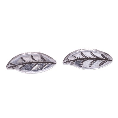 Hand Made Karen Silver Lanna Leaf Button Earrings