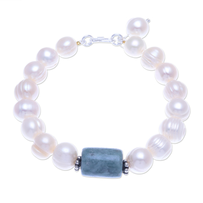 Hand Made Jade and Cultured Pearl Bracelet
