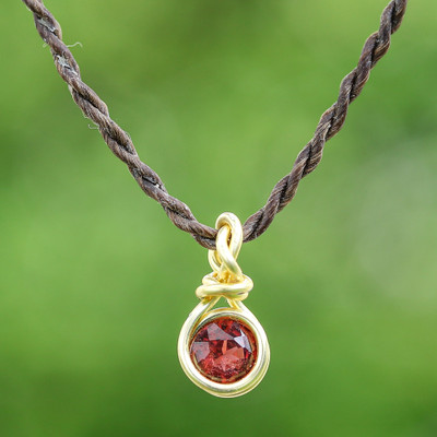 18k Gold-Plated Copper Wire Pendant Necklace with Garnet Gem
