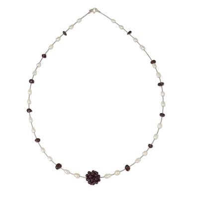 Pearl and garnet pendant necklace